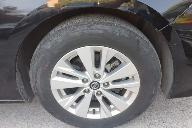Used Nissan Teana 2020 2.0L XL Comfort Edition Right Front Wheel Hub