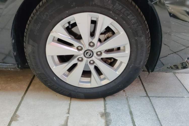 Used Nissan Teana 2020 2.0L XL Comfort Edition Right Front Wheel Hub