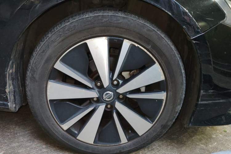 Used Nissan Teana 2020 2.0L XE Fashion Edition Right Front Wheel Hub