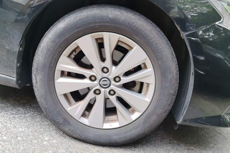 Used Nissan Teana 2020 2.0L XL Comfort Edition Right Front Wheel Hub