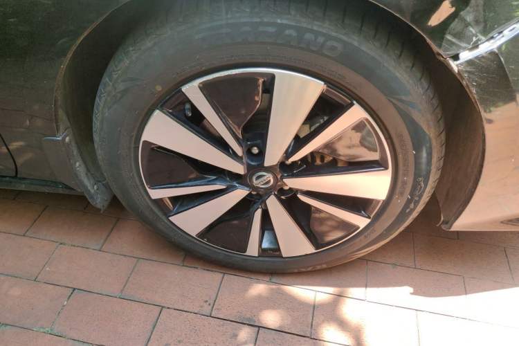 Used Nissan Teana 2020 2.0T XL Upper AD1 Smart Navigation Edition Right Front Wheel Hub