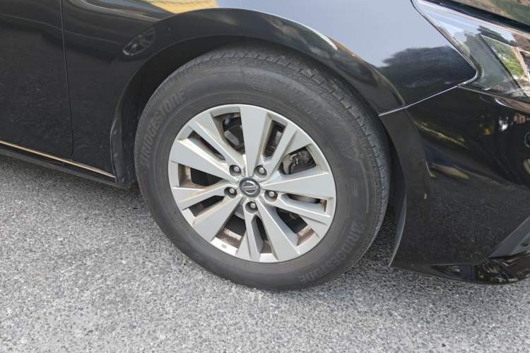 Used Nissan Teana 2020 2.0L XL Comfort Edition Right Front Wheel Hub