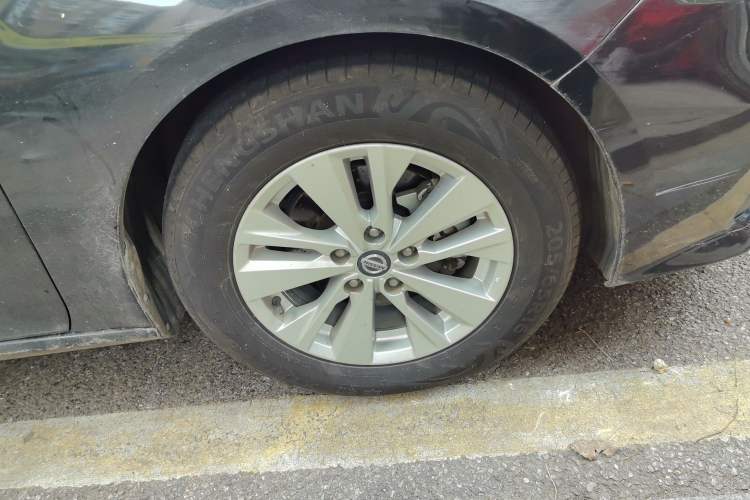 Used Nissan Teana 2020 2.0L XL Comfort Edition Right Front Wheel Hub