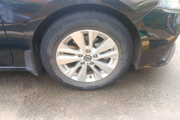 Used Nissan Teana 2020 2.0L XL Comfort Edition Right Front Wheel Hub