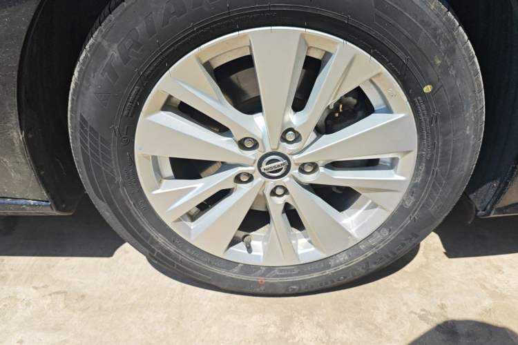 Used Nissan Teana 2020 2.0L XL Comfort Edition Right Front Wheel Hub