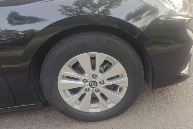 Used Nissan Teana 2020 2.0L XL Comfort Edition Right Front Wheel Hub