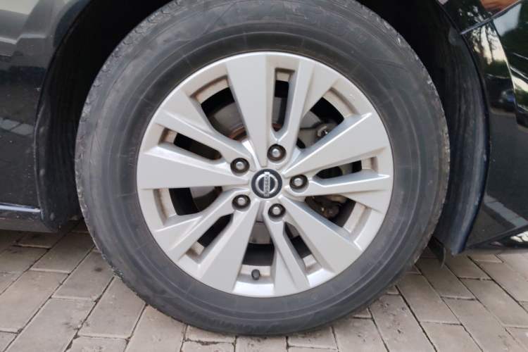 Used Nissan Teana 2020 Revised Version 2.0L XL Comfort Edition Right Front Wheel Hub