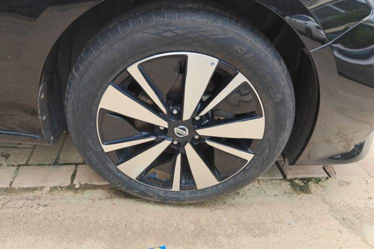 Used Nissan Teana 2020 2.0L XL Upper SmartDrive Version Right Front Wheel Hub