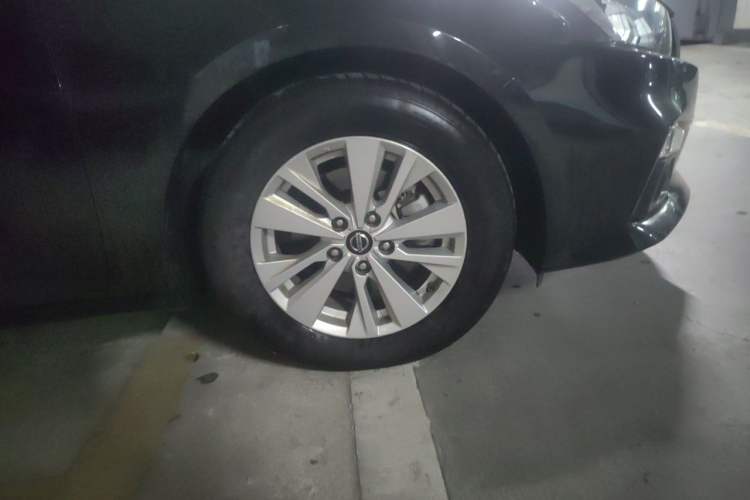 Used Nissan Teana 2020 2.0L XL Comfort Edition Right Front Wheel Hub