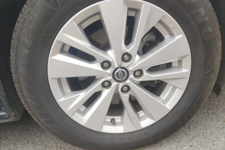 Used Nissan Teana 2020 2.0L XL Comfort Edition Right Front Wheel Hub