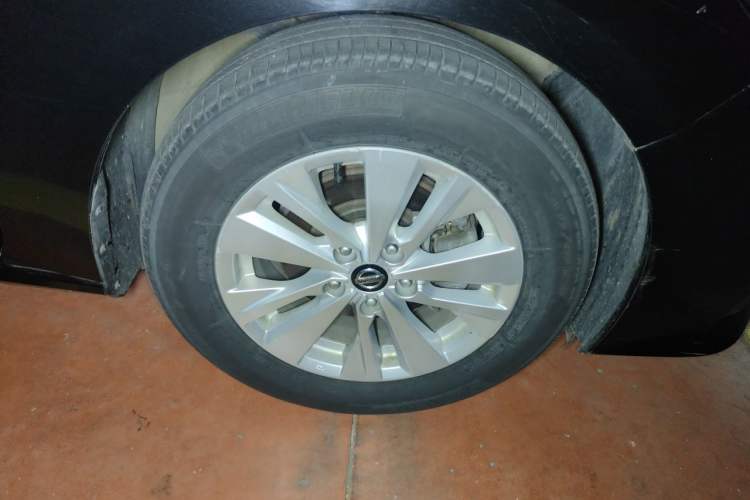 Used Nissan Teana 2020 2.0L XL Comfort Edition Right Front Wheel Hub