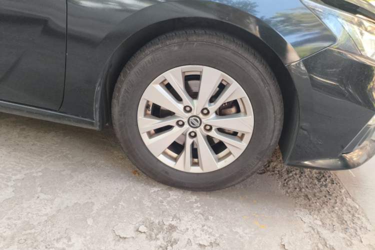 Used Nissan Teana 2020 Revised Version 2.0L XL Comfort Edition Right Front Wheel Hub