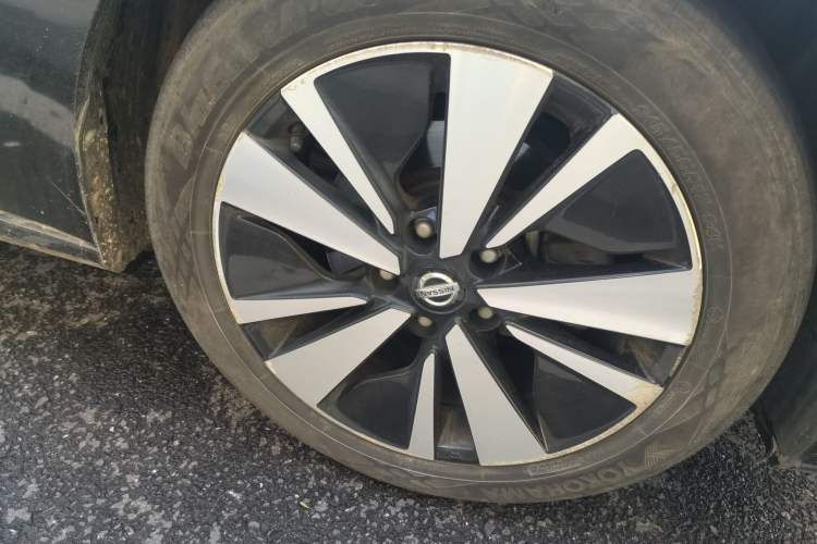 Used Nissan Teana 2020 2.0L XL Upper SmartDrive Version Right Front Wheel Hub
