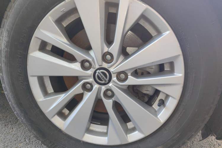 Used Nissan Teana 2020 2.0L XL Comfort Edition Right Front Wheel Hub