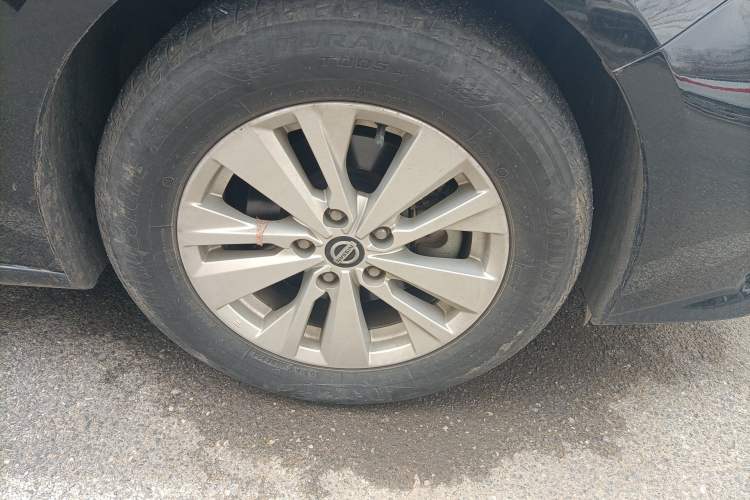 Used Nissan Teana 2020 2.0L XL Comfort Edition Right Front Wheel Hub