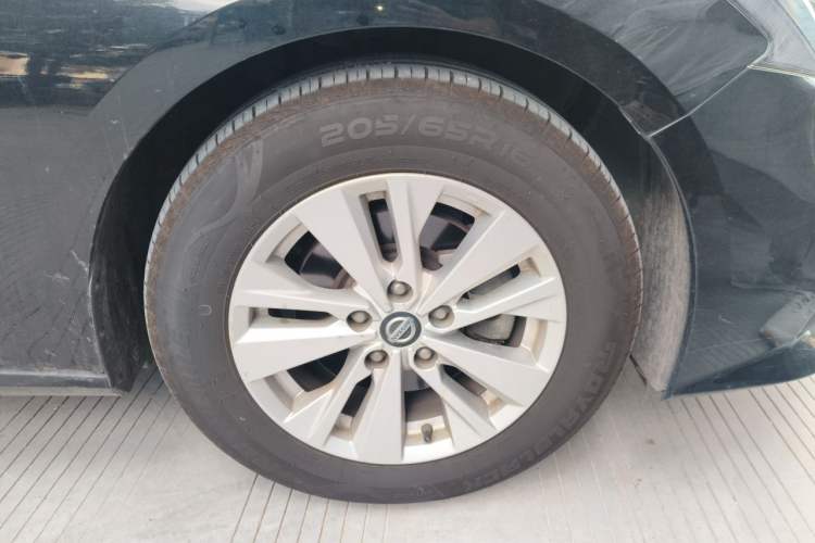 Used Nissan Teana 2020 Revised Version 2.0L XL Comfort Edition Right Front Wheel Hub
