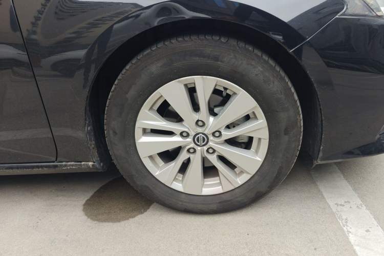 Used Nissan Teana 2020 2.0L XL Comfort Edition Right Front Wheel Hub