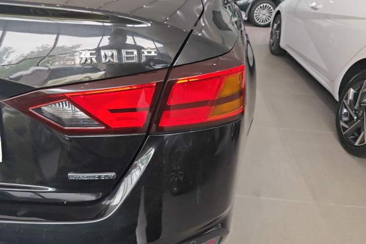 Used Nissan Teana 2020 2.0L XL Comfort Edition Right Rear Taillight