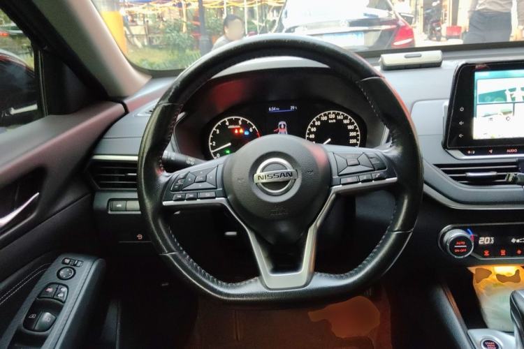 Used Nissan Teana 2020 2.0L XL Comfort Edition Steering Wheel