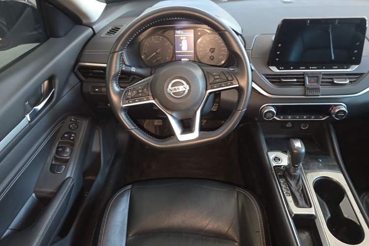 Used Nissan Teana 2020 2.0L XL Comfort Edition Steering Wheel