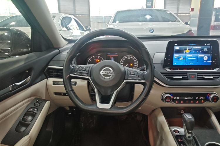 Used Nissan Teana 2020 2.0L XL Comfort Edition Steering Wheel