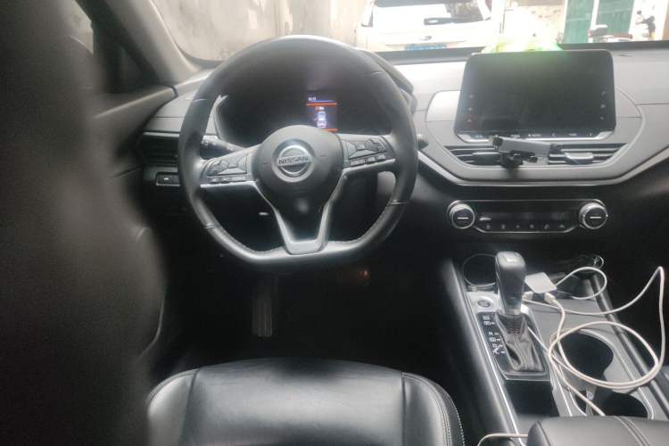 Used Nissan Teana 2020 2.0L XL Comfort Edition Steering Wheel