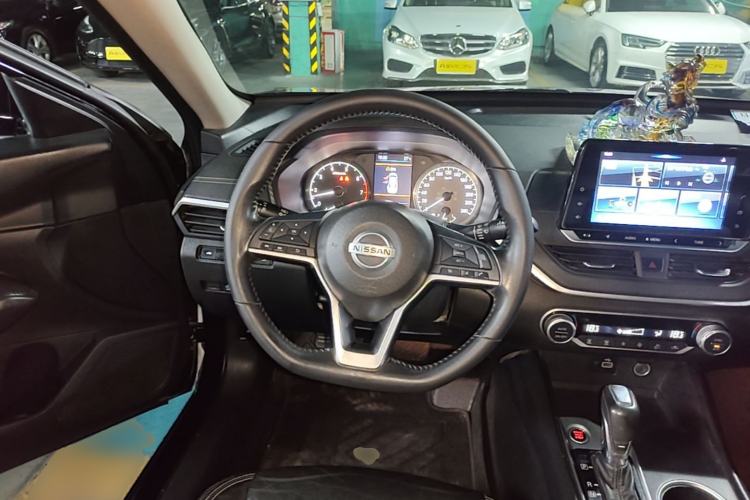 Used Nissan Teana 2020 2.0L XL Comfort Edition Steering Wheel