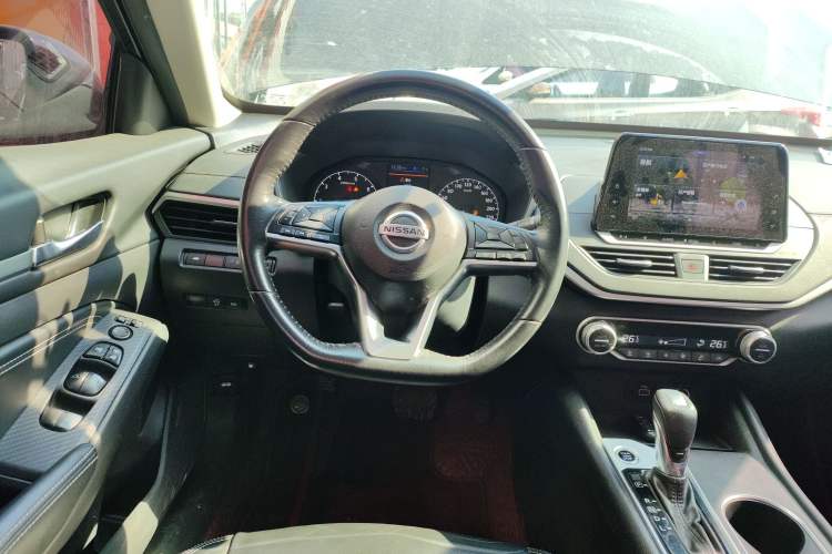 Used Nissan Teana 2020 2.0L XL Comfort Edition Steering Wheel