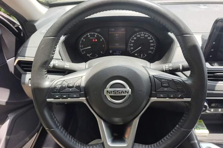 Used Nissan Teana 2020 2.0L XL Comfort Edition Steering Wheel