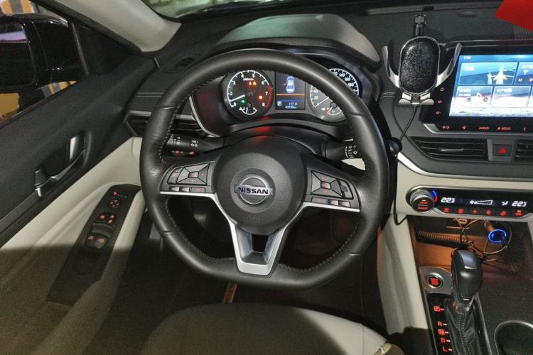 Used Nissan Teana 2020 2.0L XL Comfort Edition Steering Wheel