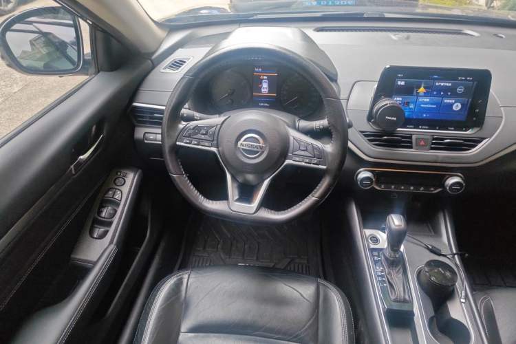 Used Nissan Teana 2020 2.0L XL Comfort Edition Steering Wheel
