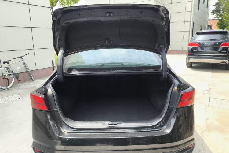 Used Nissan Teana 2020 2.0L XL Upper SmartDrive Version Trunk