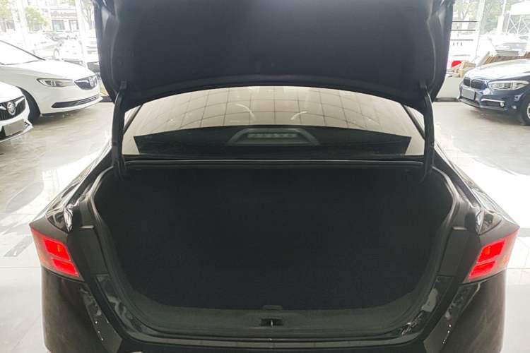 Used Nissan Teana 2020 2.0L XL Comfort Edition Trunk