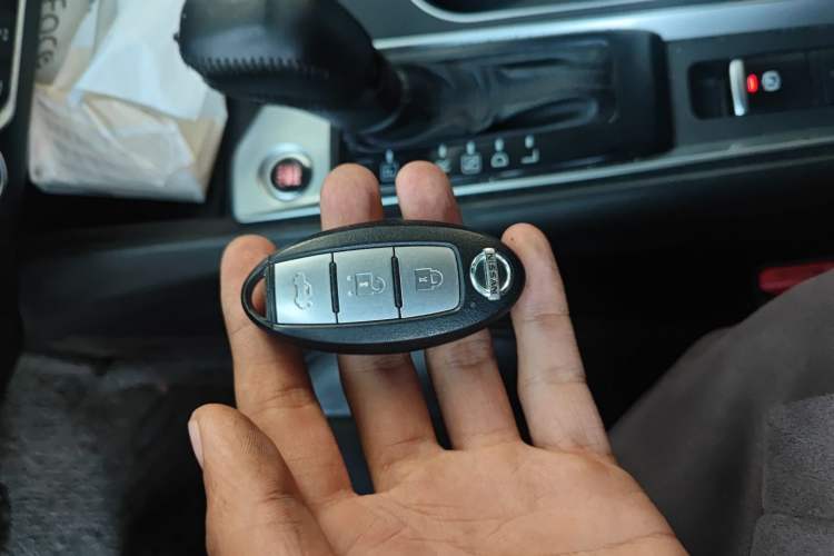 Used Nissan Teana 2020 Revised Version 2.0L XL Upper Smart Drive Edition Vehicle Key