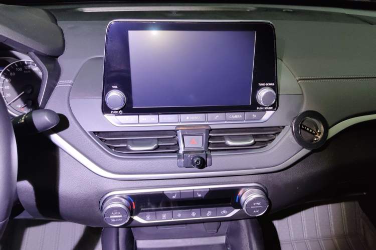 Used Nissan Teana 2020 2.0L XL Upper SmartDrive Version Audio And AC Panel