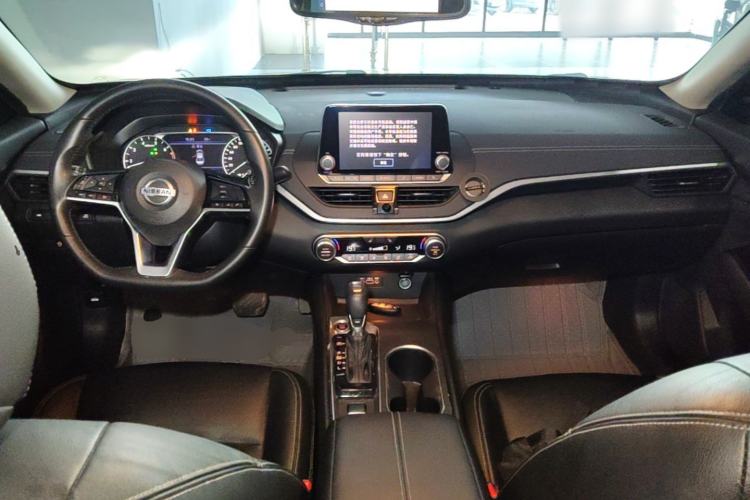 Used Nissan Teana 2020 2.0L XL Upper SmartDrive Version Center Console