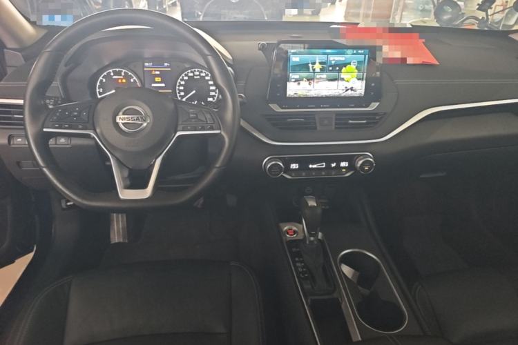 Used Nissan Teana 2020 Revised Version 2.0L XL Comfort Edition Center Console