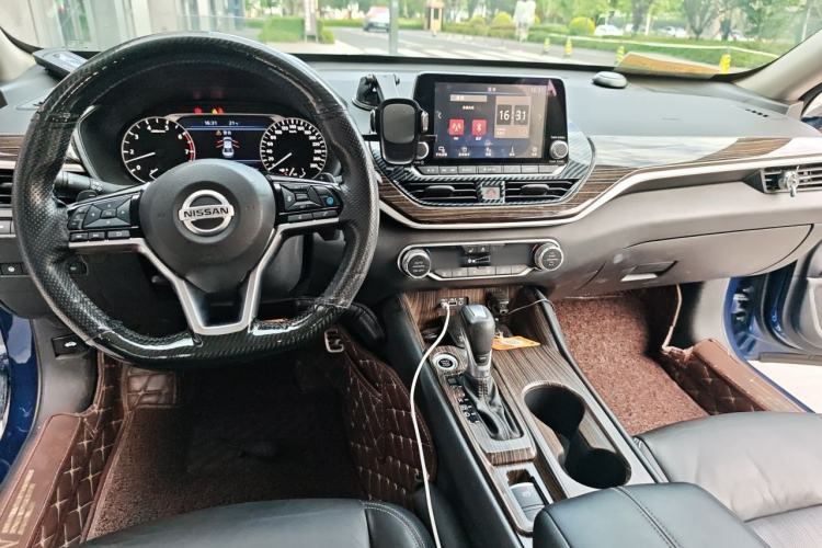 Used Nissan Teana 2020 2.0T XL Upper AD1 Smart Navigation Edition Center Console