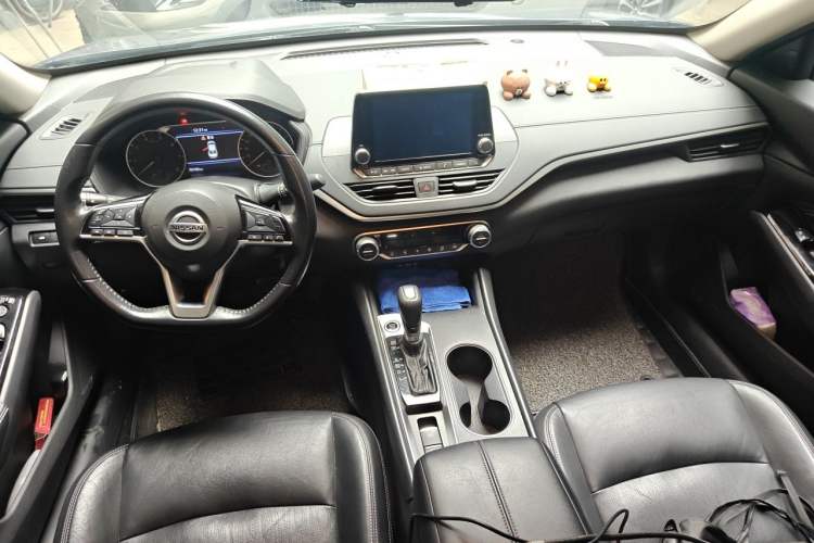 Used Nissan Teana 2020 2.0L XL Upper SmartDrive Version Center Console
