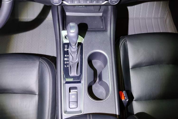 Used Nissan Teana 2020 2.0L XL Upper SmartDrive Version Gear Lever
