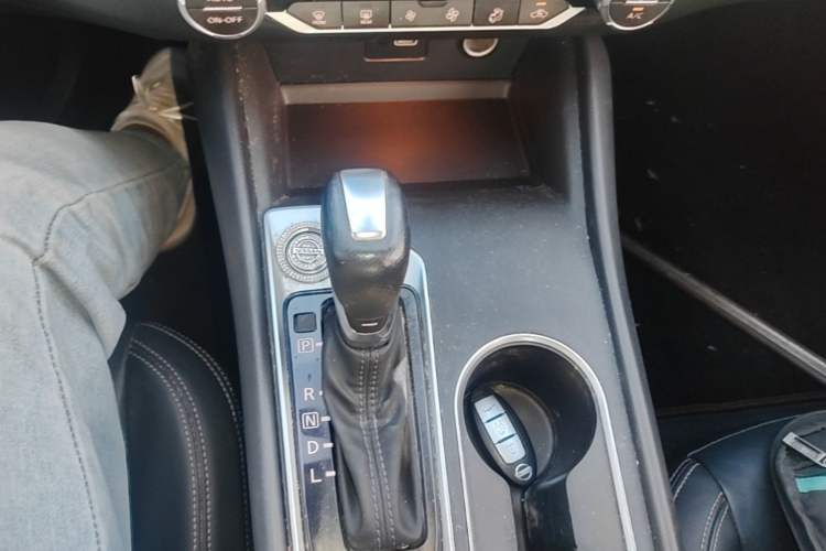 Used Nissan Teana 2020 2.0L XL Comfort Edition Gear Lever