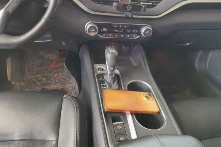 Used Nissan Teana 2020 Revised Version 2.0T XL Upper AD1 Smart Navigation Edition Gear Lever