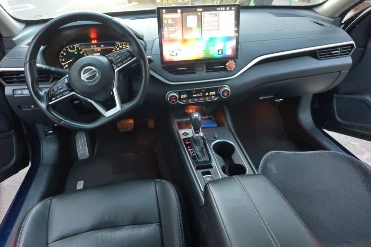 Used Nissan Teana 2020 2.0L XL Upper SmartDrive Version Interior 2