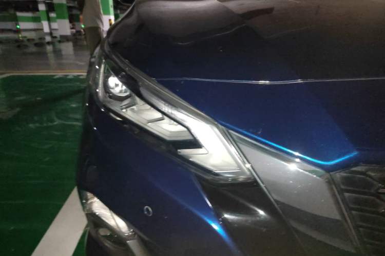 Used Nissan Teana 2020 Revised Version 2.0T XL Upper AD1 Smart Navigation Edition Right Front Headlight