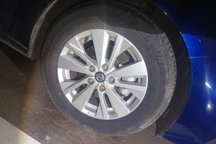 Used Nissan Teana 2020 2.0L XL Comfort Edition Right Front Wheel Hub