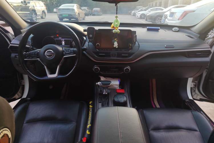 Used Nissan Teana 2020 2.0T XL Upper AD1 Smart Navigation Edition Center Console