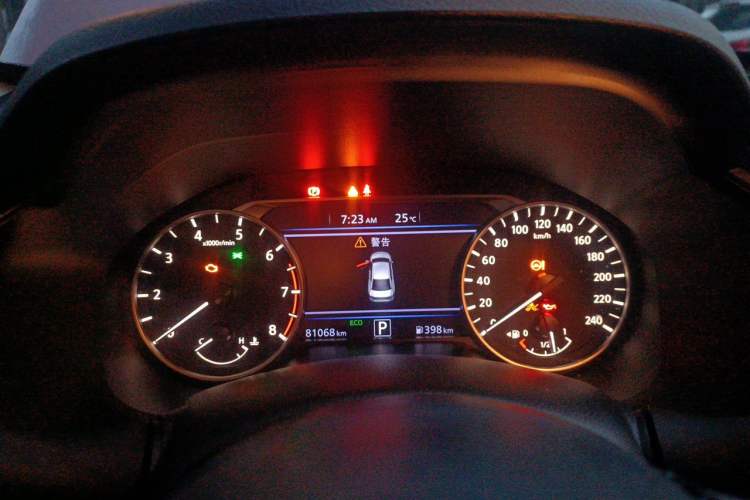 Used Nissan Teana 2020 2.0L XL Upper SmartDrive Version Odometer Close Up