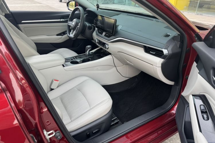 Used Nissan Teana 2020 2.0L XL Upper SmartDrive Version Interior 3