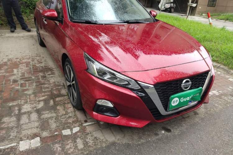 Used Nissan Teana 2020 Revised Version 2.0L XL Comfort Edition Right Front Headlight