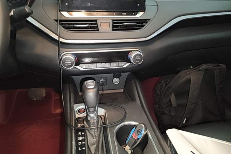 Used Nissan Teana 2020 Revised Version 2.0L XL Comfort Edition Audio And AC Panel